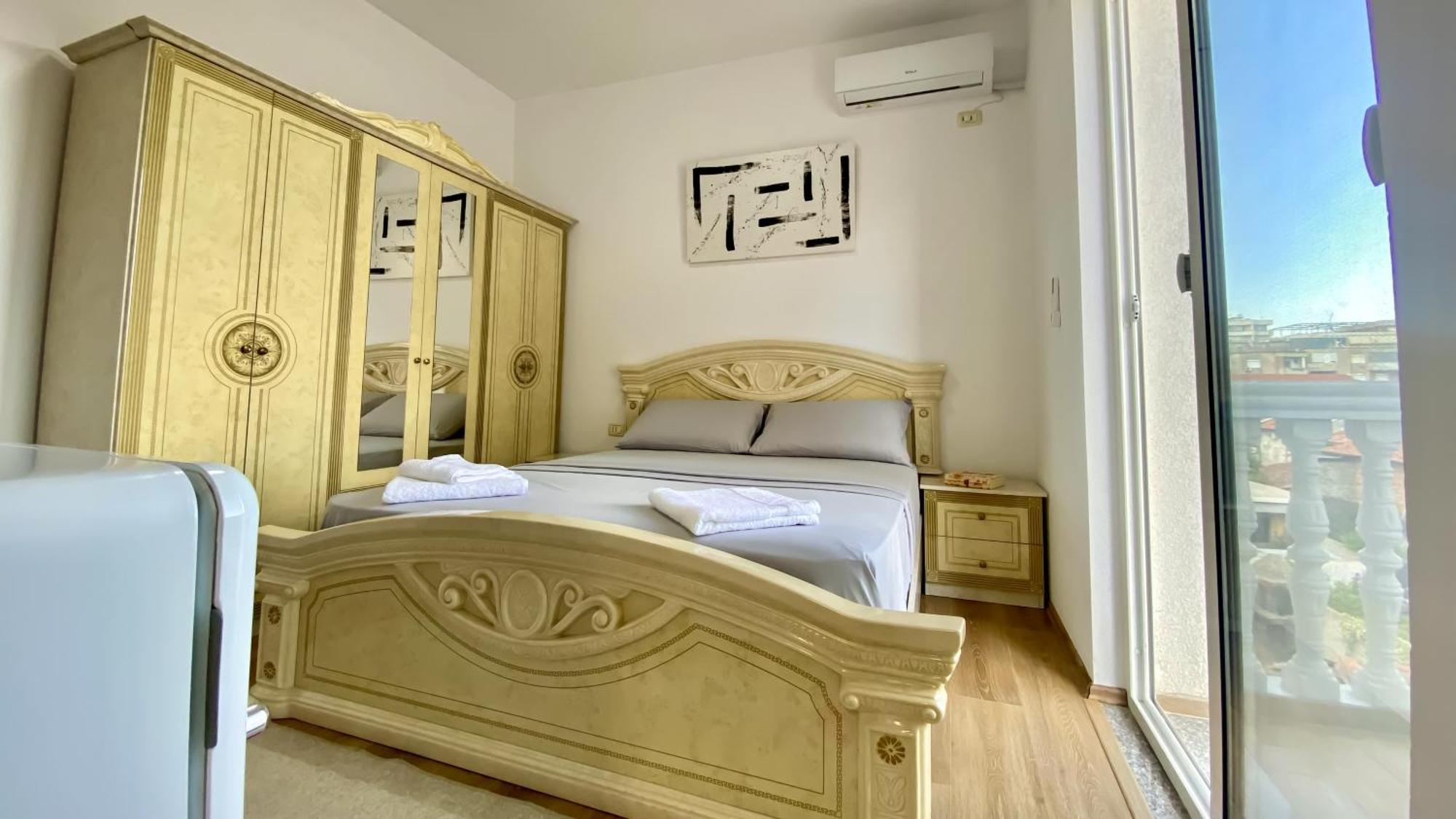Northgate Apart-Villa Shkoder Exterior photo